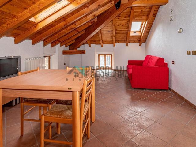 Appartamento in vendita a Fino Del Monte, Lombardia