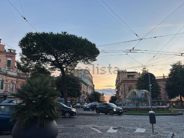 Appartamento in vendita a Portici, Campania
