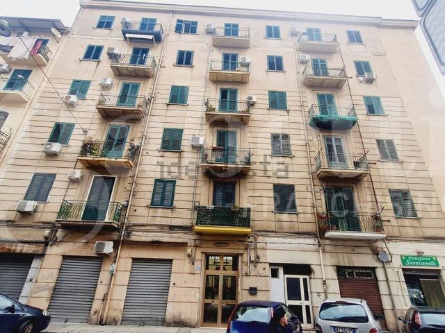 Appartamento in vendita a III Circoscrizione, Palermo