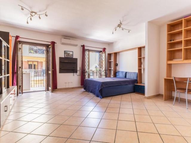Appartamento in vendita a Poggio dell'Asino, Roma Capitale