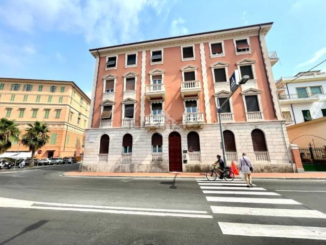 Appartamento in vendita a Imperia, Liguria