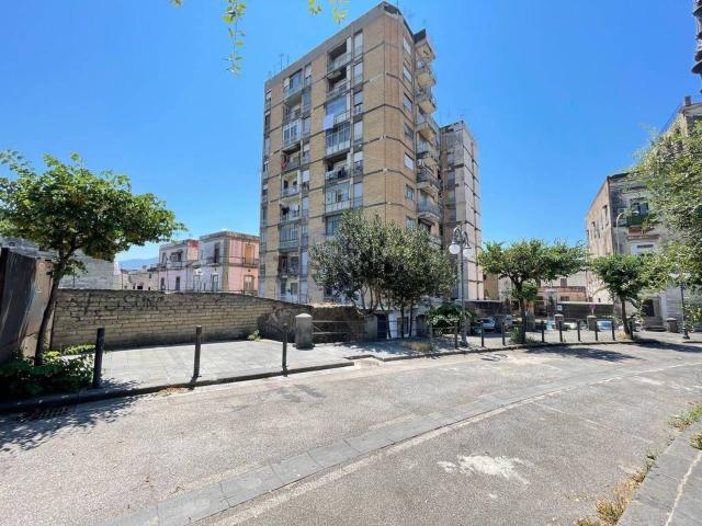 Appartamento in vendita a Rione Murattiano, Torre Annunziata