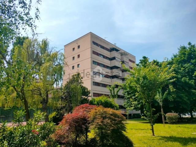 Appartamento in vendita a Quartiere Giardino, Cesano Boscone
