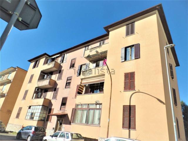 Appartamento in vendita a Frosinone, Lazio