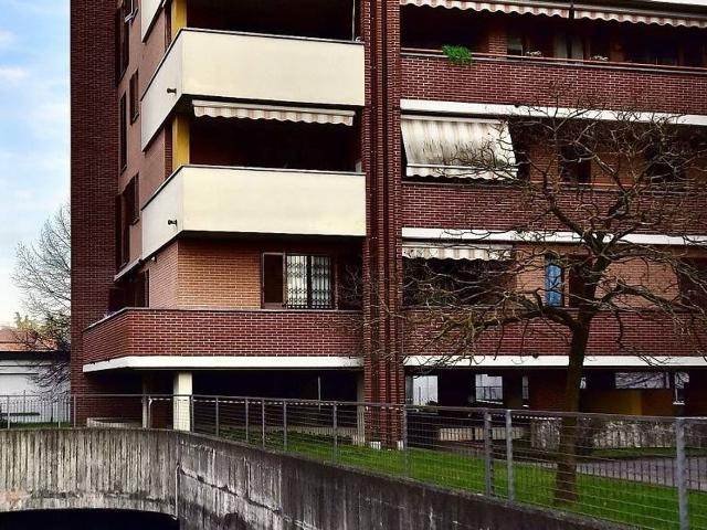 Appartamento in vendita a Cesano Maderno, Lombardia