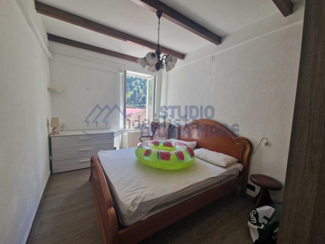 Appartamento in vendita a Badalucco, Liguria