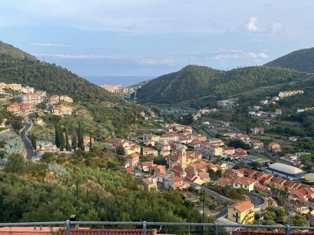 Appartamento in vendita a Tovo San Giacomo, Liguria