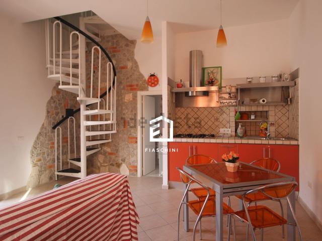 Appartamento in vendita a Guardea, Umbria