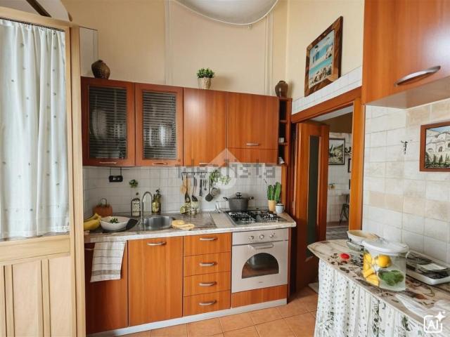 Appartamento in vendita a Arzano, Campania