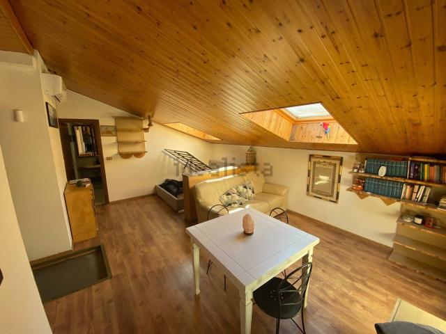 Appartamento in vendita a Città Nuova-Barriera Nuova-San Vito-Città Vecchia, Villa Opicina