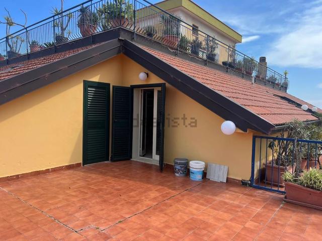 Attico in vendita a Loreto, Acireale