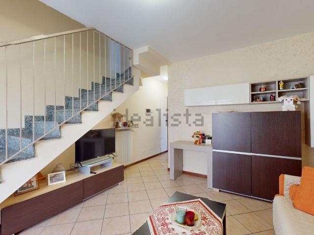 Appartamento in vendita a Barlassina, Lombardia