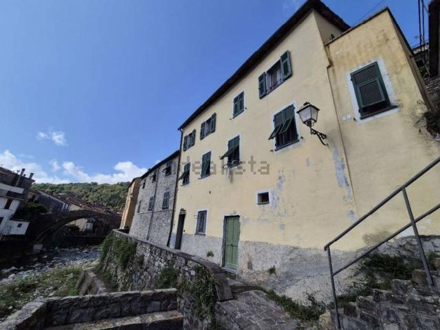 Appartamento in vendita a Bertignane, Varese Ligure