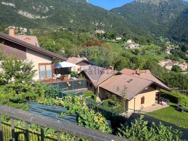 Appartamento in vendita a Valsecca, Sant'Omobono Terme