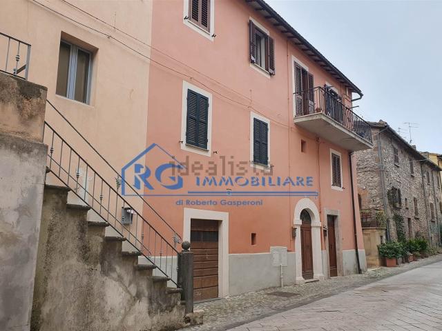 Appartamento in vendita a Castiglione In Teverina, Lazio
