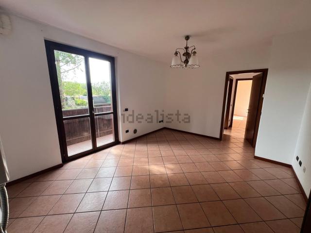 Appartamento in vendita a Trezzano Rosa, Lombardia