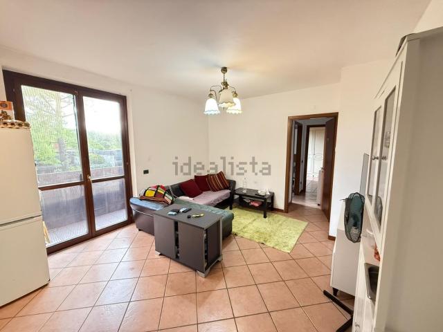 Appartamento in vendita a Trezzano Rosa, Lombardia