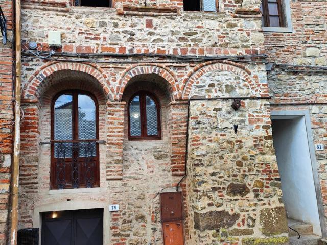 Appartamento in vendita a Bucine, Toscana