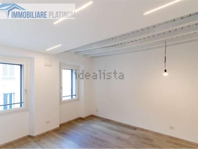 Appartamento in vendita a Macherio, Lombardia