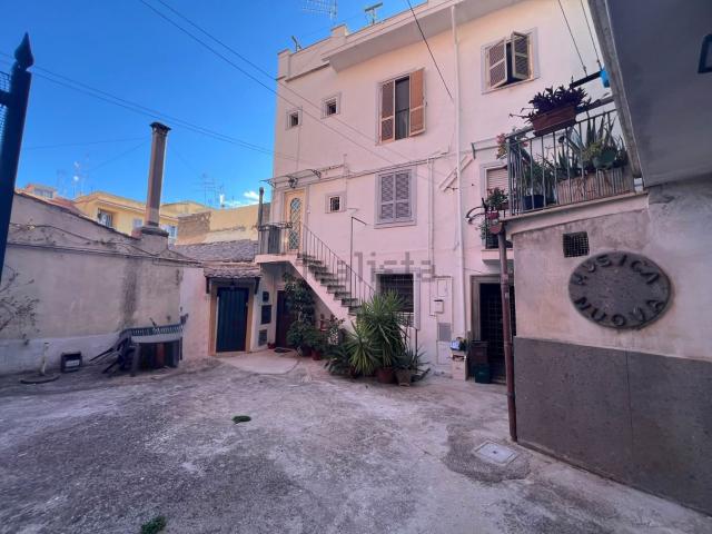 Appartamento in vendita a Borgo Vecchio, Genzano di Roma