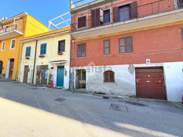 Appartamento in vendita a Ville di Nemi, Roma Capitale