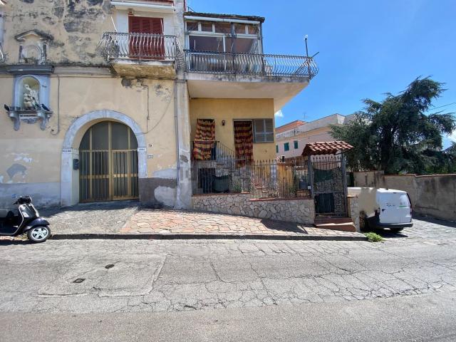 Appartamento in vendita a Portici, Campania