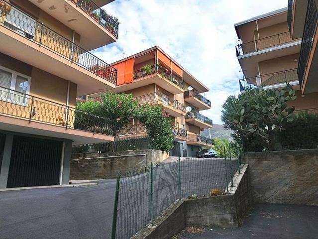 Appartamento in vendita a Ceriale, Liguria