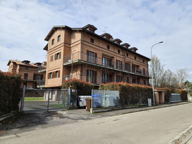 Attico in vendita a Vernate, Lombardia
