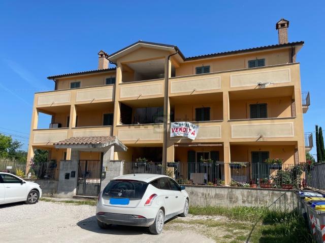 Appartamento in vendita a Trevi, Umbria
