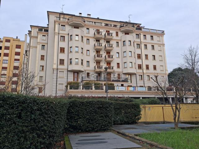 Appartamento in vendita a Villaggio Matteotti, Saronno