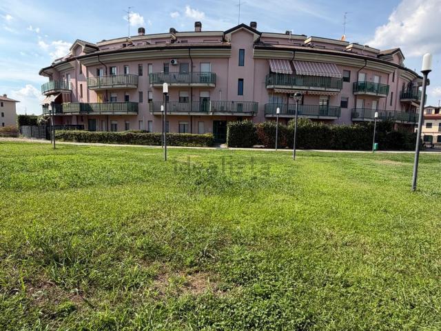 Appartamento in vendita a Vittuone, Milano