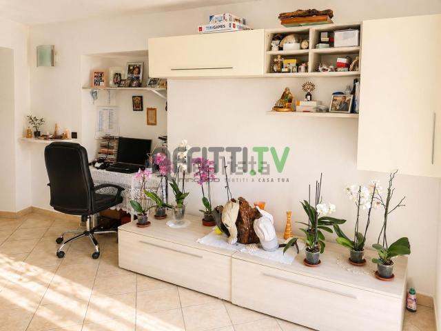 Appartamento in vendita a Carrara, Toscana