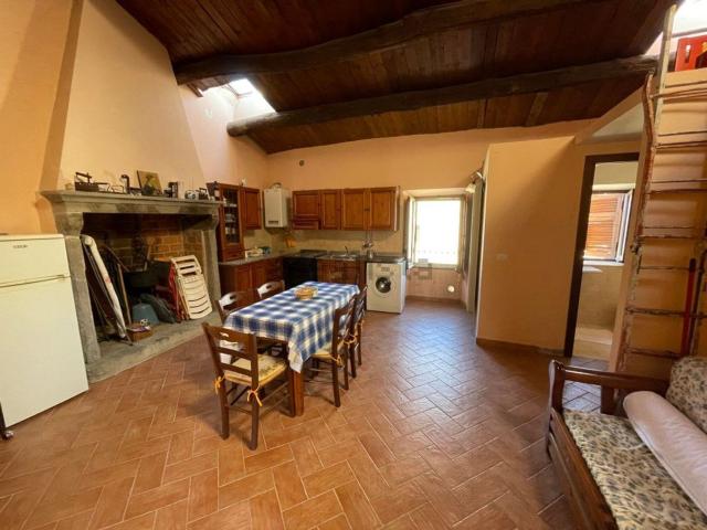 Appartamento in vendita a Marta, Lazio
