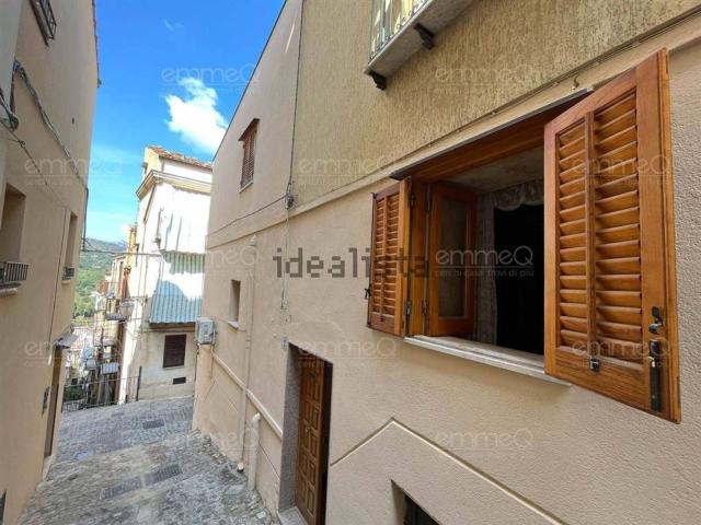 Appartamento in vendita a Castelbuono, Sicilia