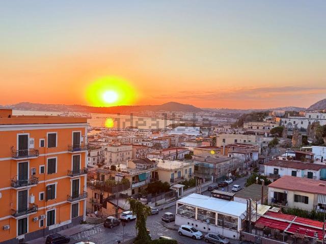 Appartamento in vendita a Pozzuoli