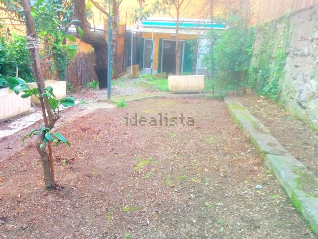Appartamento in vendita a Cadevilla, Genova