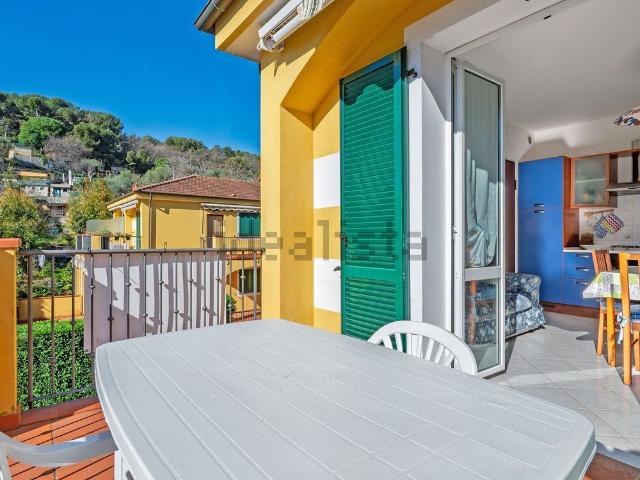 Appartamento in vendita a San Bartolomeo Al Mare, Liguria