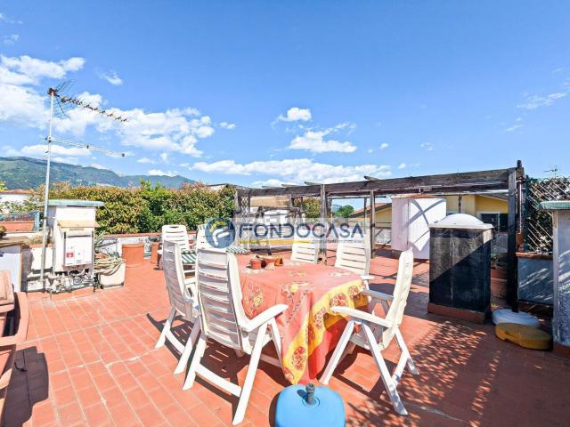 Appartamento in vendita a Marina di Massa, Marina Di Massa