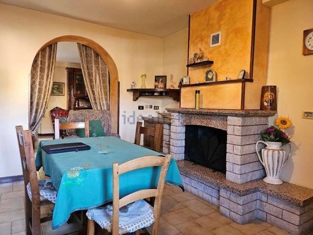 Appartamento in vendita a Giove, Umbria
