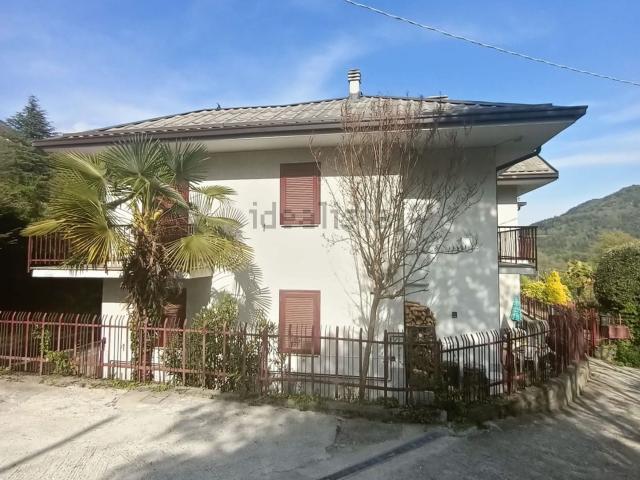 Appartamento in vendita a Dazio, Lombardia