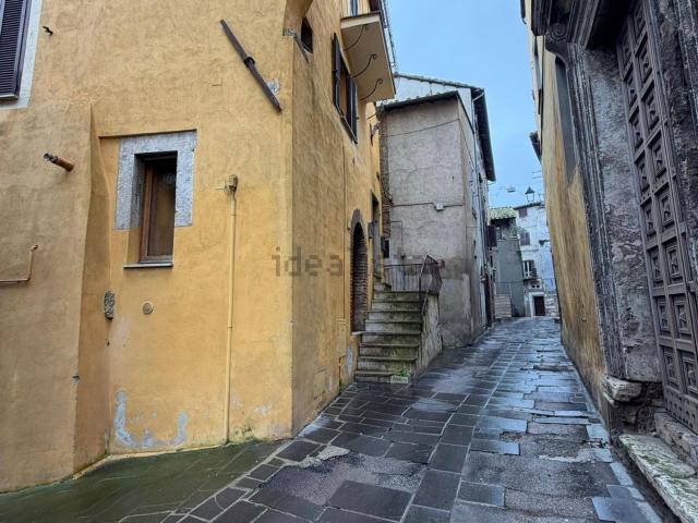 Appartamento in vendita a Petignano, Orte