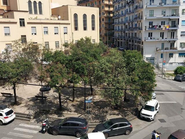 Appartamento in vendita a Salerno, Campania