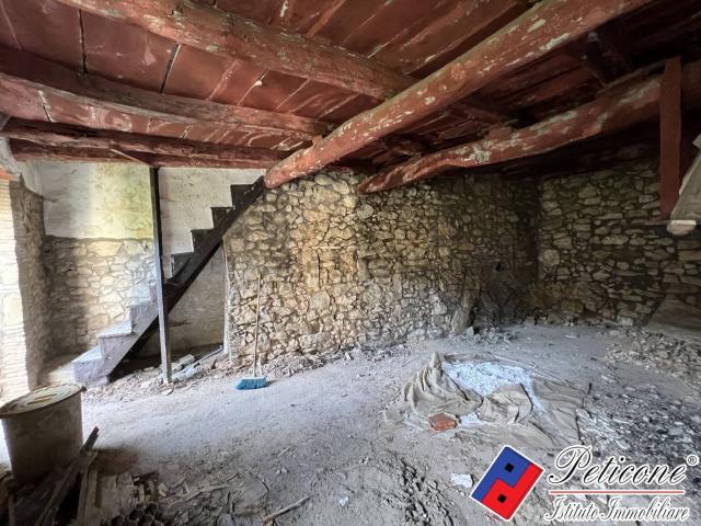 Appartamento in vendita a Lenola, Lazio