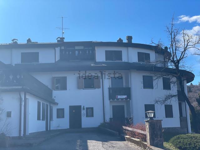 Appartamento in vendita a San Zeno Di Montagna, Veneto