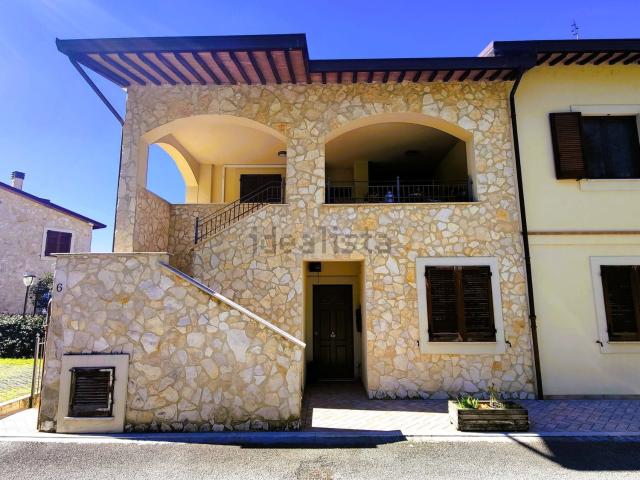 Appartamento in vendita a Corciano, Umbria