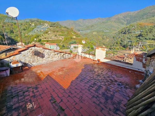Appartamento in vendita a Ceriana, Provincia di Imperia