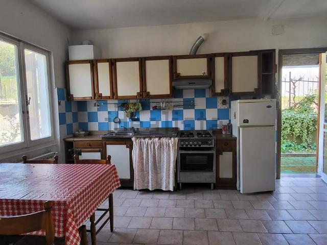 Appartamento in vendita a Rovegno, Liguria