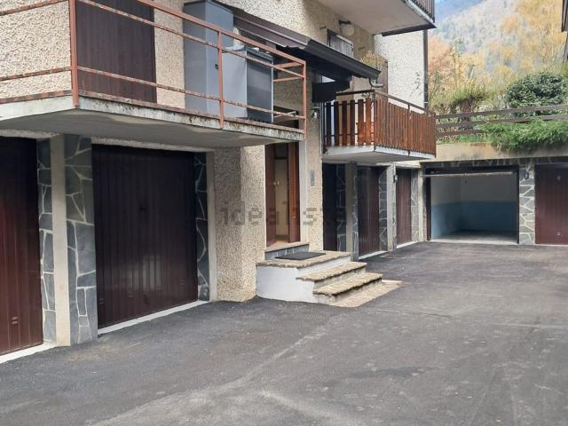 Appartamento in vendita a Comunità Montana della Valle Brembana, Serina