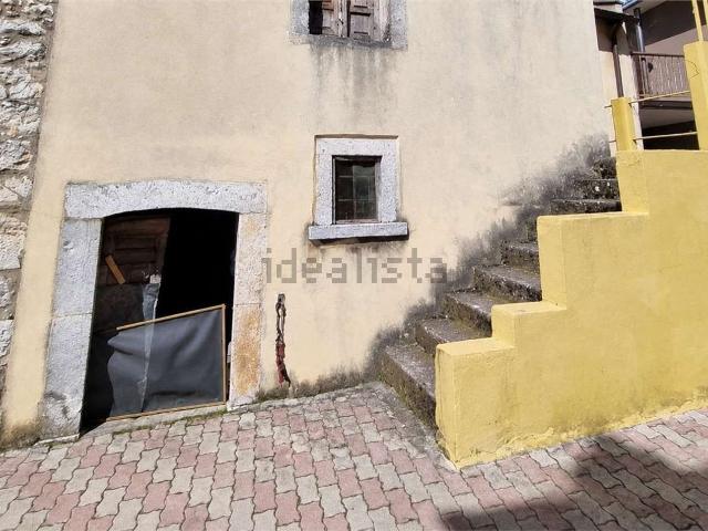 Appartamento in vendita a Pescocanale, Capistrello