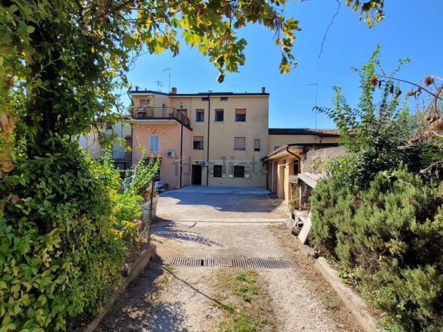 Appartamento in vendita a Caldiero, Verona